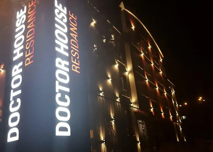 Doctor House Hotel